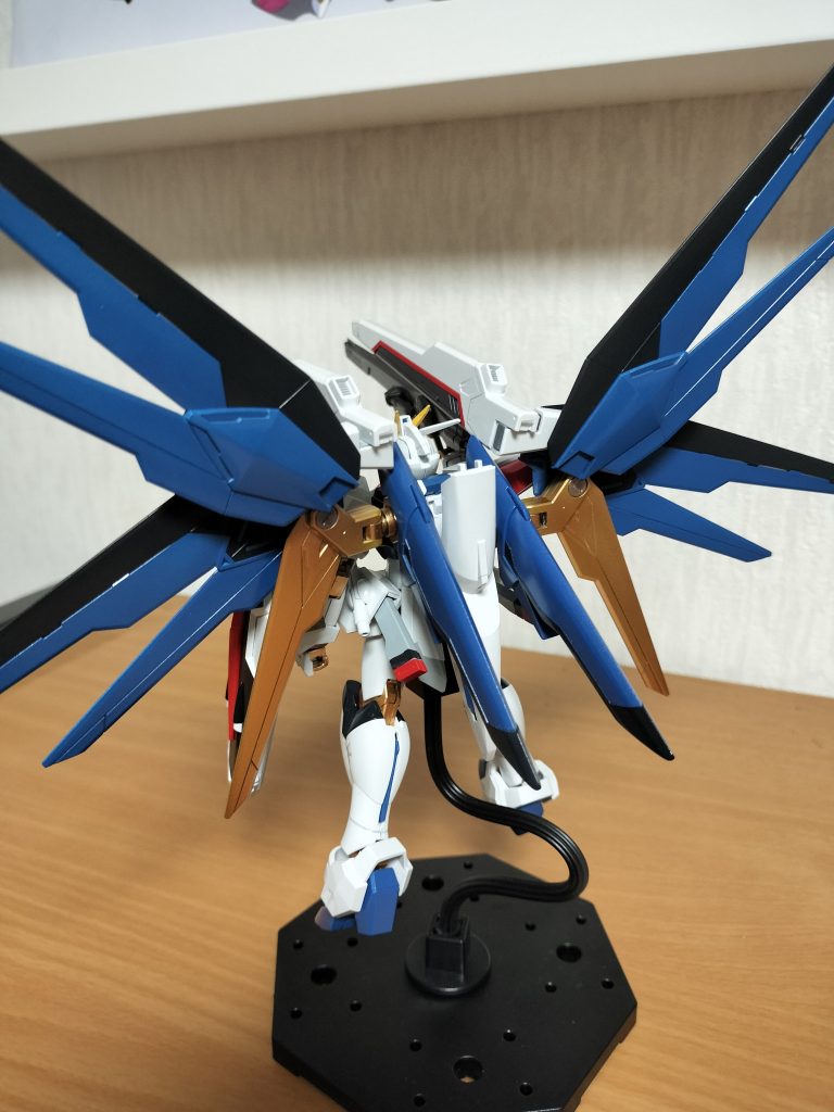 マイフリイメージで白も考えましたが、やっぱりこの色に落ち着きました。