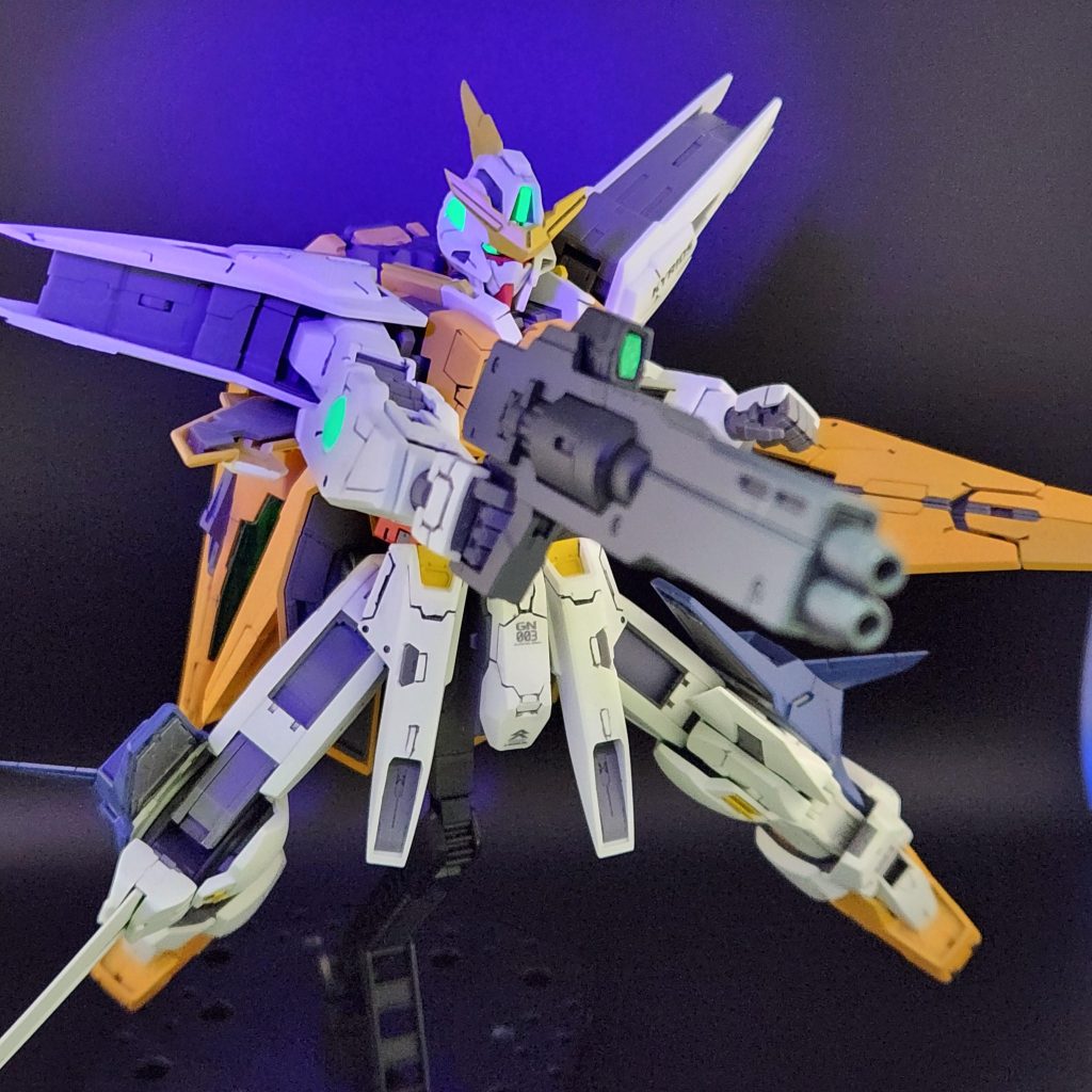 蛍光塗料で塗ってありますので光ります！ビコーンシステムですね！