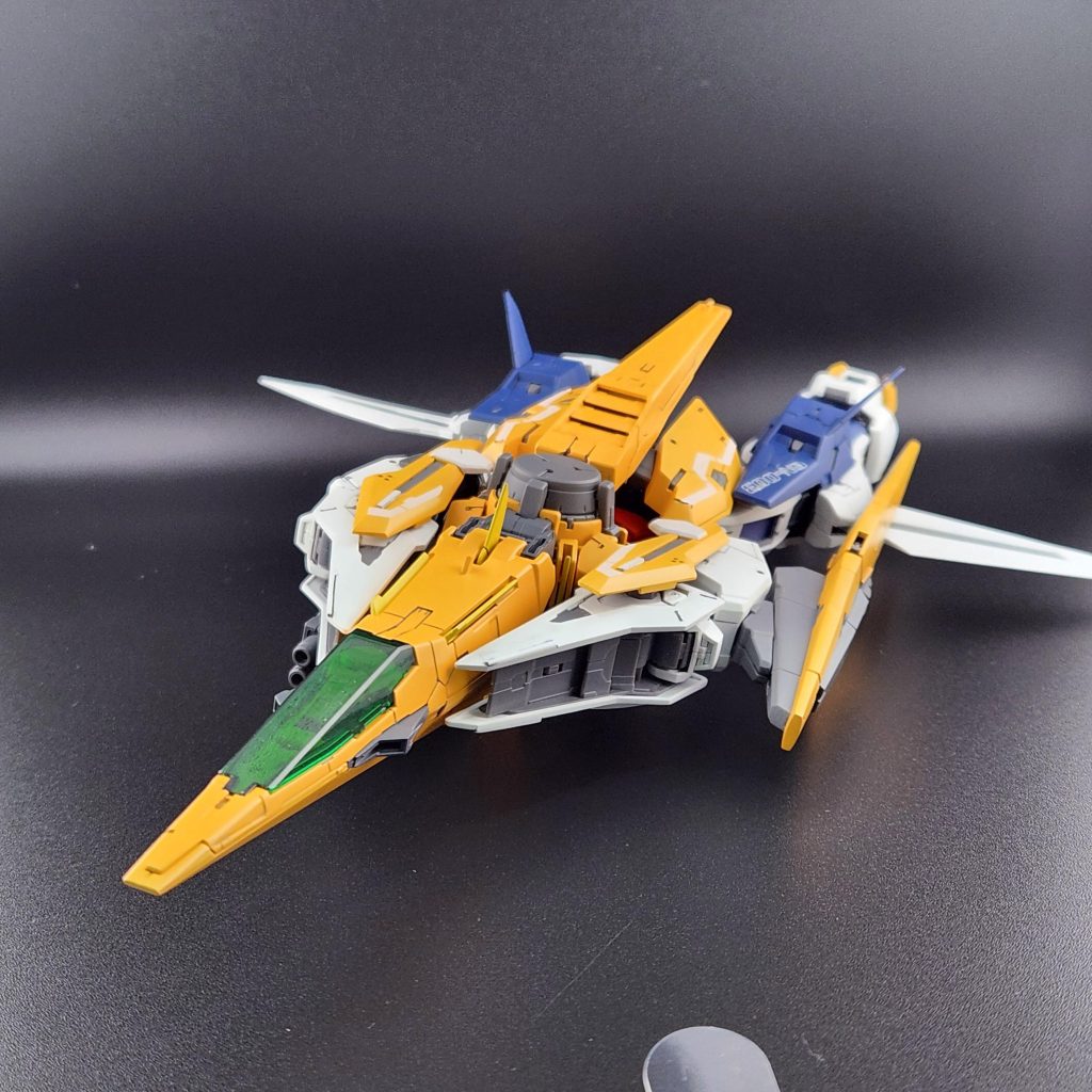 この角度が飛行形態としてはカッコいいと思いのせました！どうですか？最後まで見ていただきありがとうございます！次はヴァーチェです！これでソレスタルビーイングのMGコンプリートです！