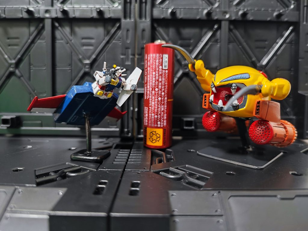 左は筆塗り、右はエアブラシと筆塗り。エアブラシ初心者ですがそこそこ満足してます。