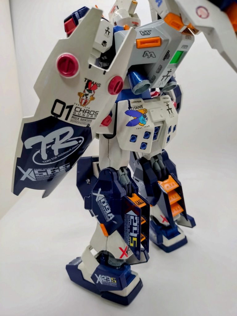 細かくデカール貼りまくりで、デカール貼りにも時間と手間をかけました。