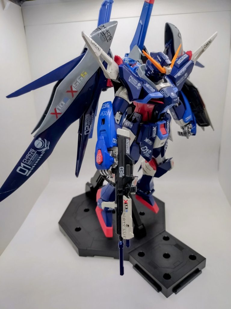 カラーコーディネートのコンセプトは無いんですけど、とにかく好き勝手に塗装した感じです。