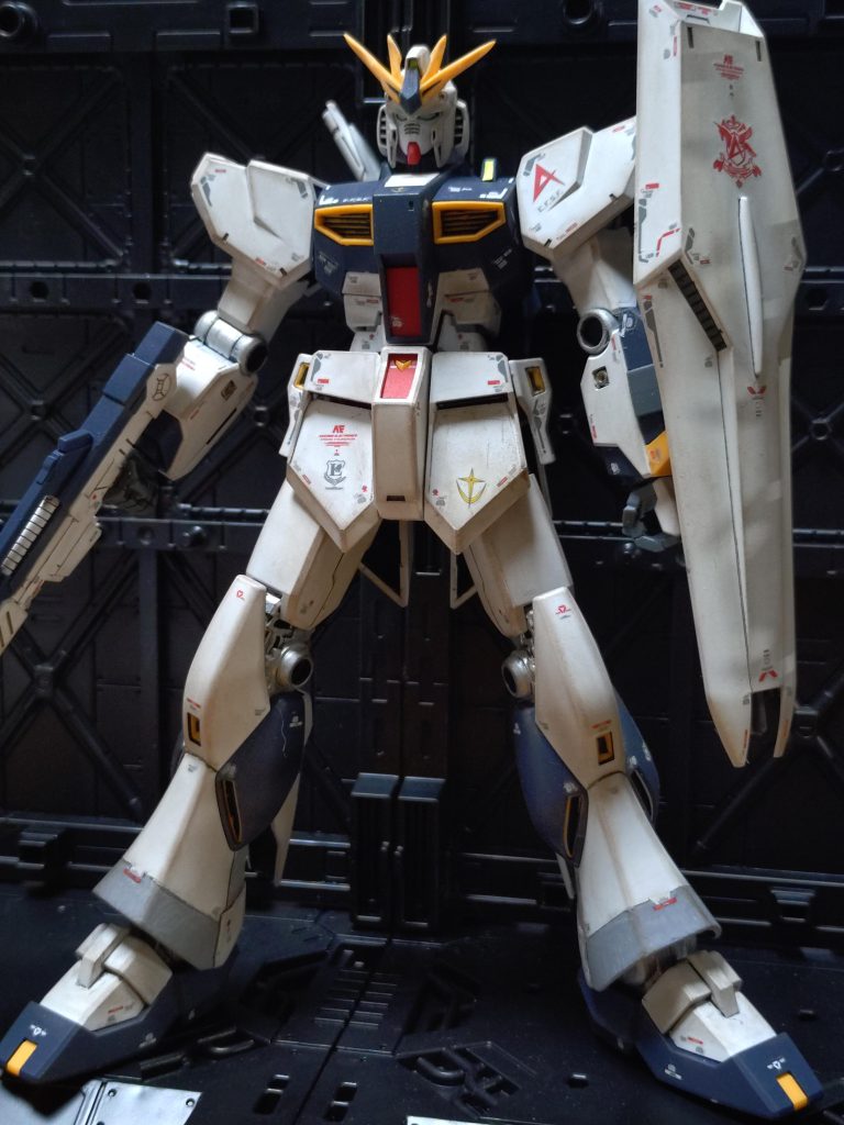 とりあえずデカール沢山貼りました