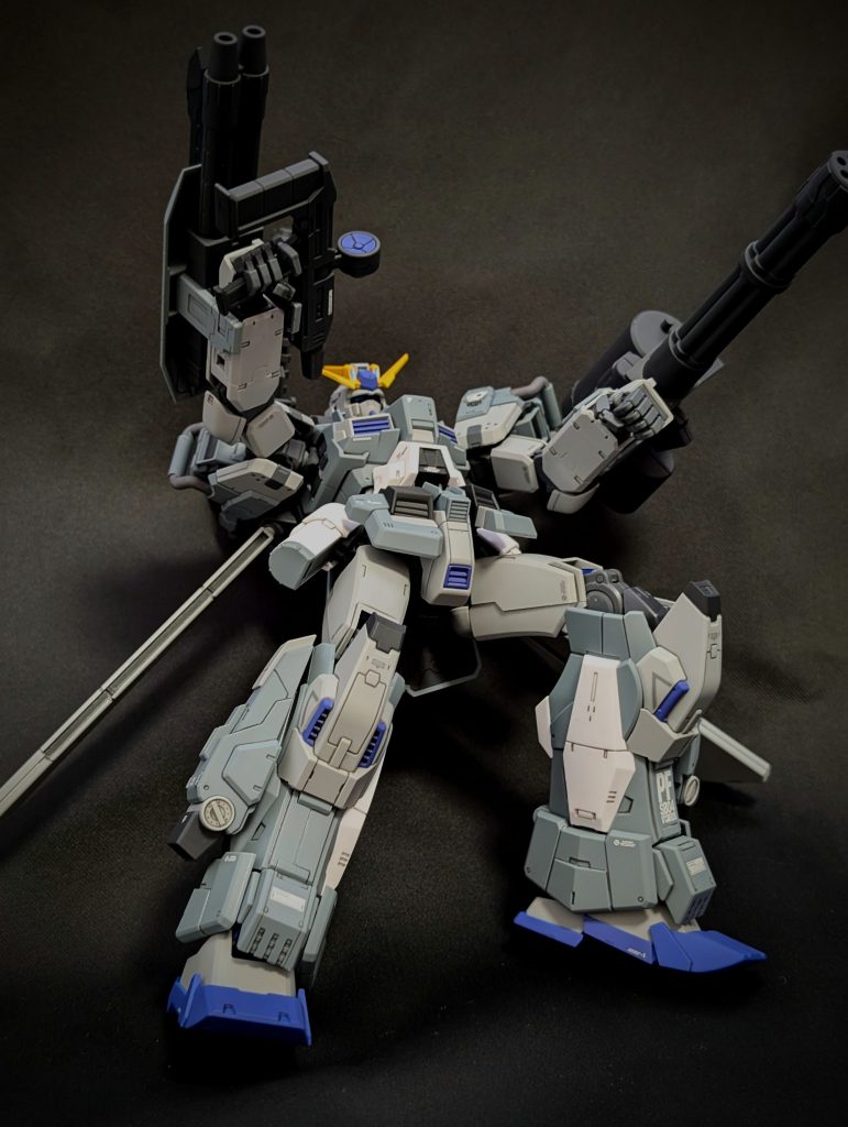 股関節の軸が抜けやすいので、あまり派手なポージングはできませんでした…