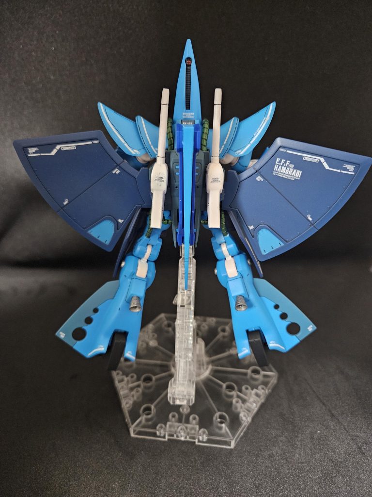 ふくらはぎ部分にはドリルビットで穴あけしてバーニアを追加してます。