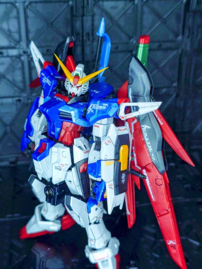 前評判通りのポロポロ😅でも思っていた以上の造形、何よりチタニウムフィニッシュが綺麗すぎてカッコいい!