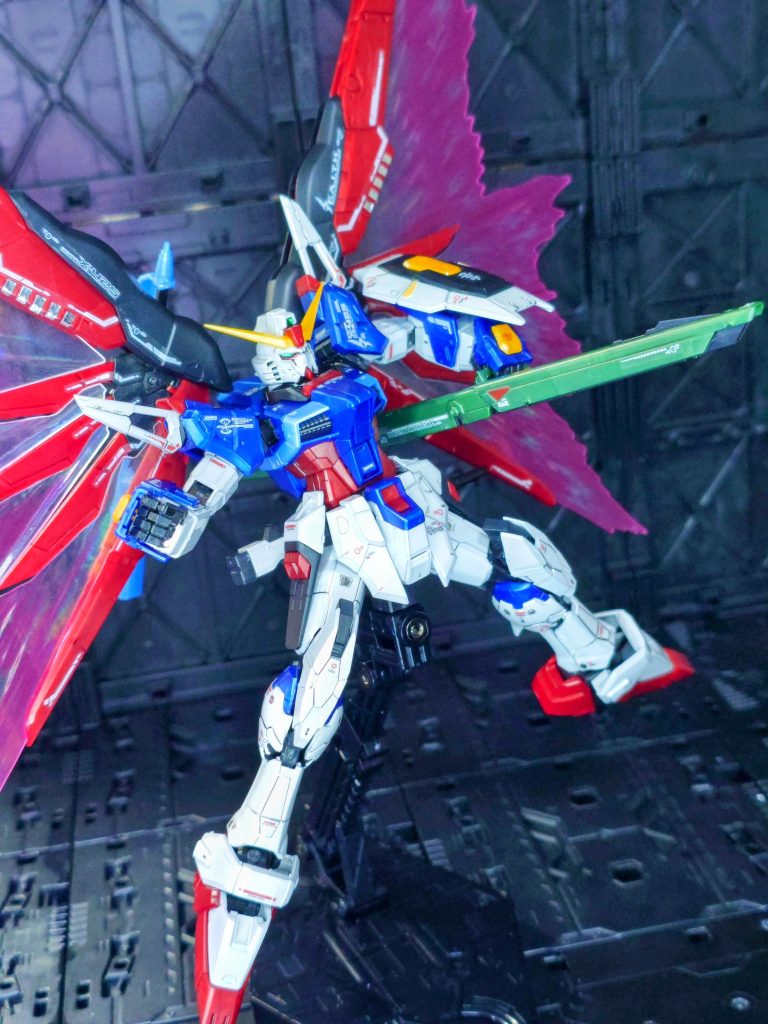 死に逝く星の生んだ炎が♫高エネルギー長射程ビーム砲、背中のウェポンラックから取り外さずに直接脇下に展開可能って何気にすごい技術👍ちなみにこのポーズも結構ポロポロしましたが頑張りました(笑)