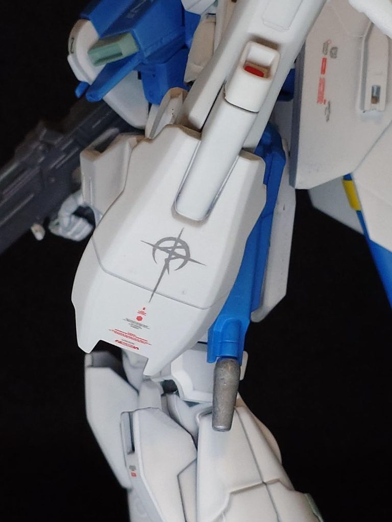 シールドにはマフティのペイントが施して有ります