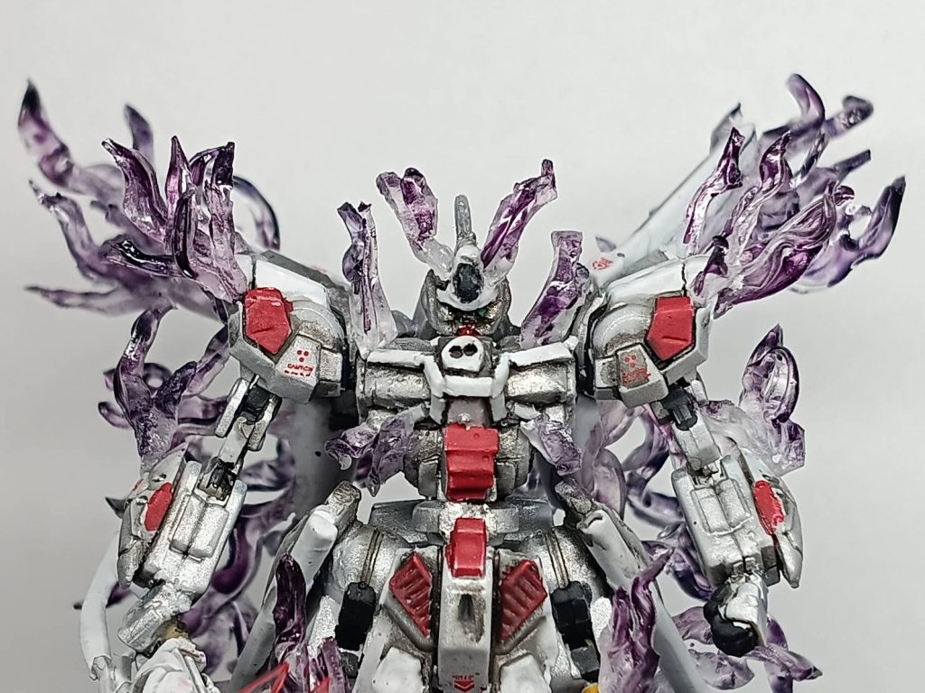 途中から生け花でもやってるような感覚になり、大変でした笑。クリアーパープルも調色して作成し、なかなかいい色味になったんではないかと。