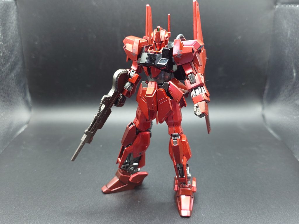 腕、足の一部にクロームシルバー塗装してあります