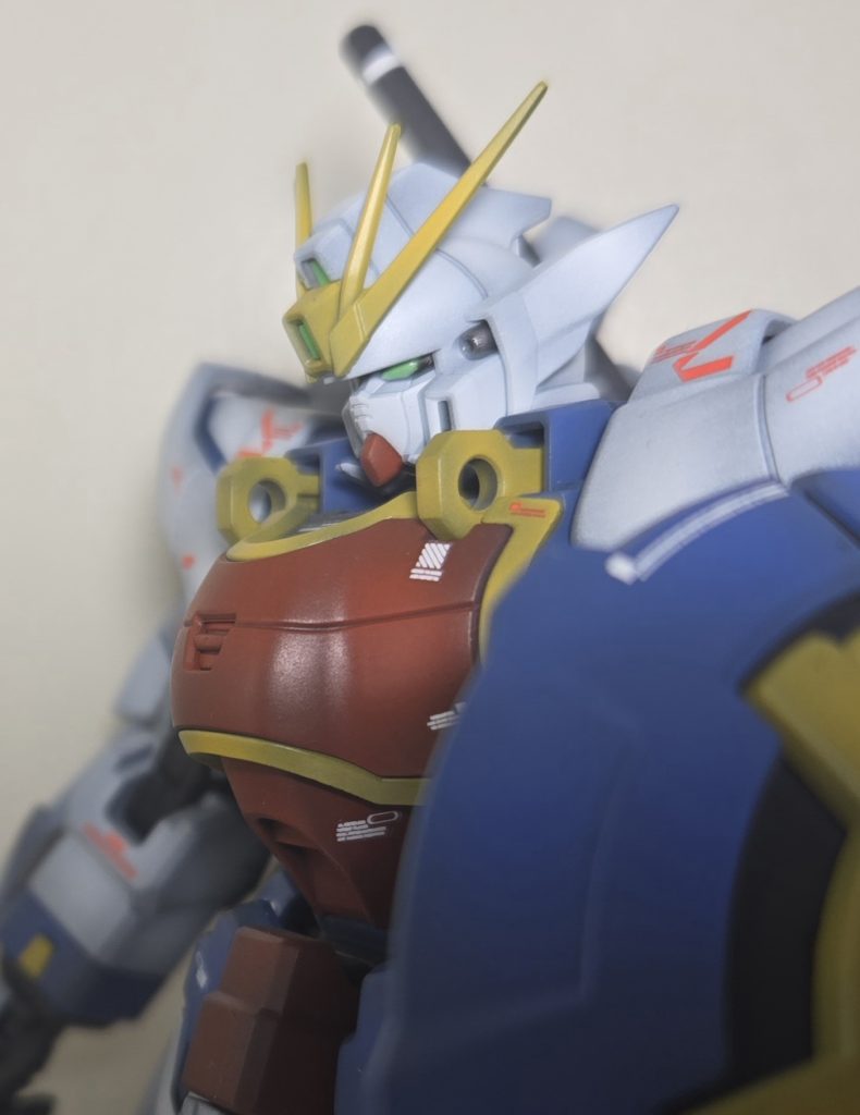 パーツ数なども少なめで、パチ組でも塗装派にもオススメです。(ガチャガチャ動かしたいひとにはオススできないかなぁw)カッコいいキットですw