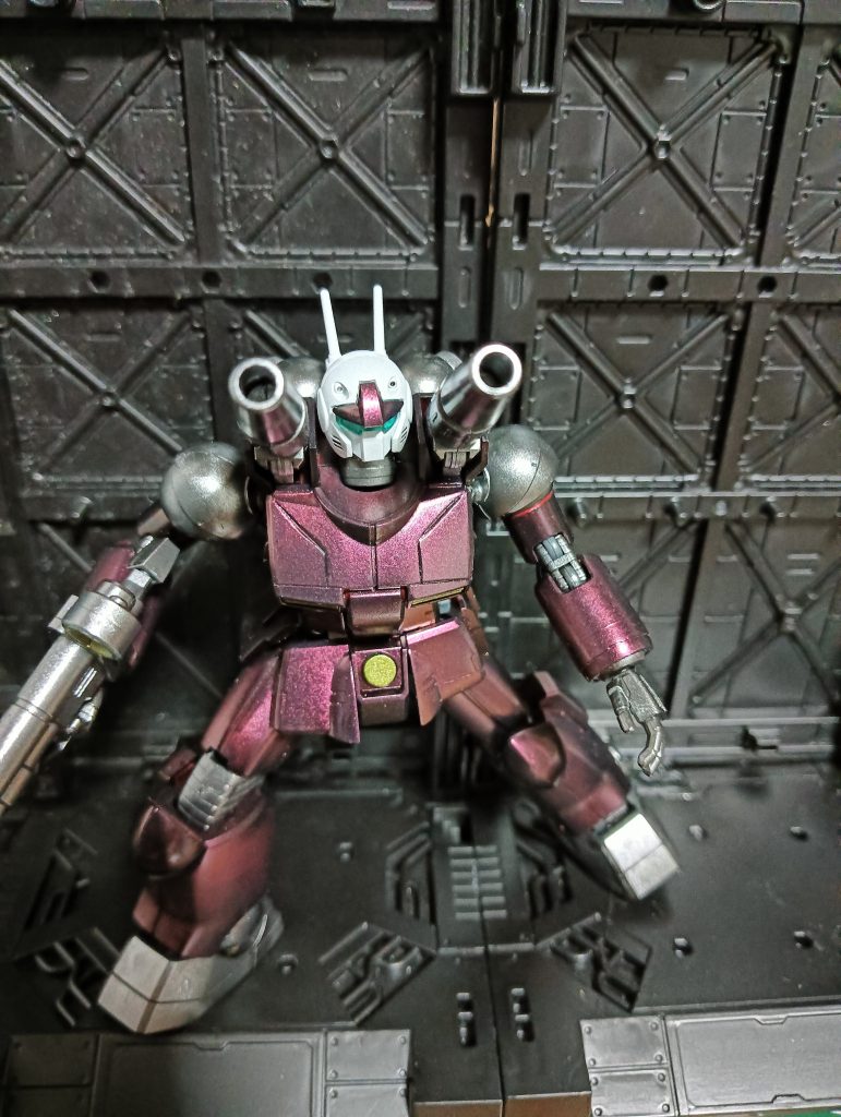 スジ彫りはまだまだ苦手で少しづつ練習しております、お見苦しいかもですがご容赦を。