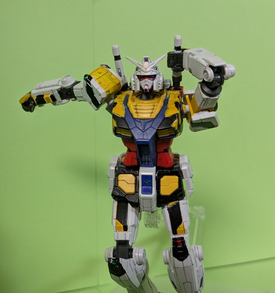 サイド7のビームサーベル抜刀シーン。