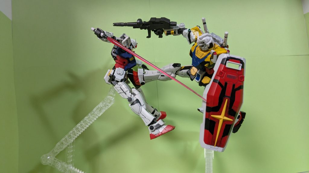 白いガンダム「遅い!」