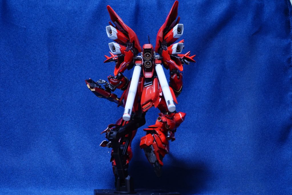 下から軽くライト当ててます。