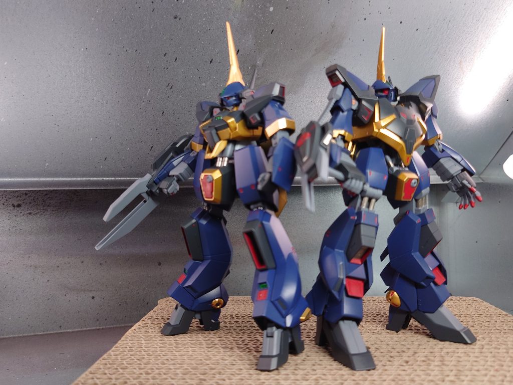 通常版バーザムと。 