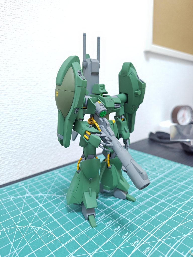 当然ですが最近のキットに比べて塗り分けが大変でした😅やはり昔の人は凄かった笑