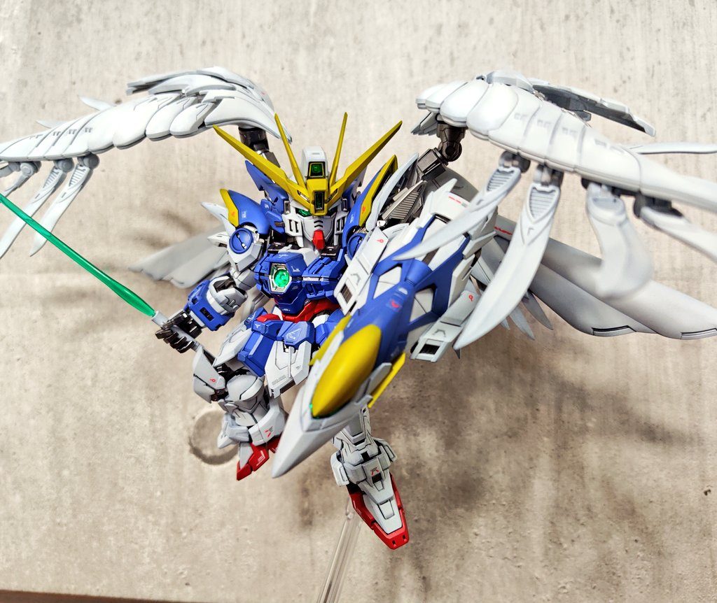 MGSDウイングゼロEW 黒立ち上げ塗装–3枚目/制作者:@Kazon1221