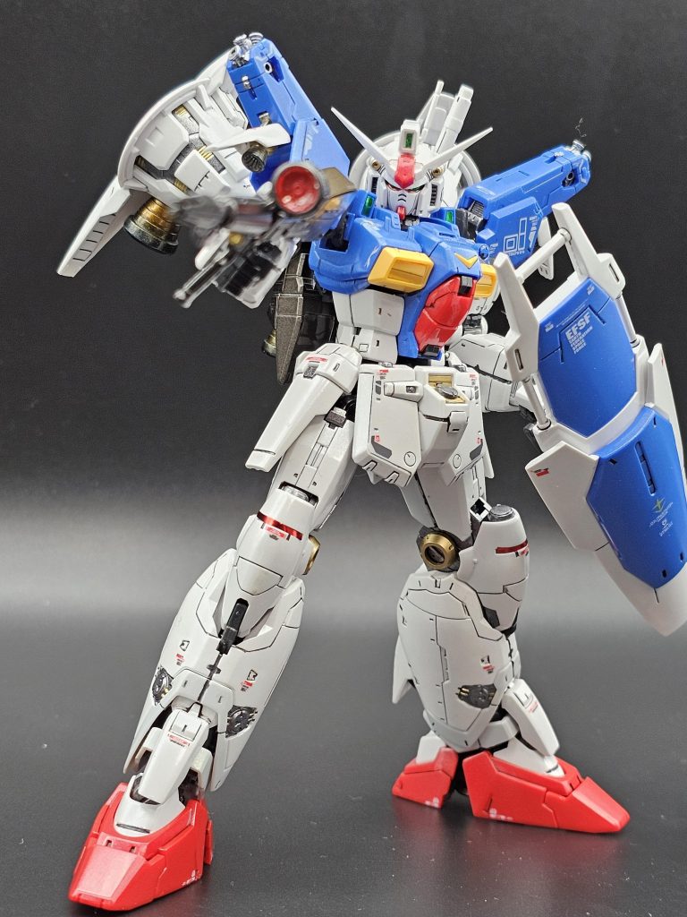 上半身他、あちこちポロリするので、ポージングは控えました。