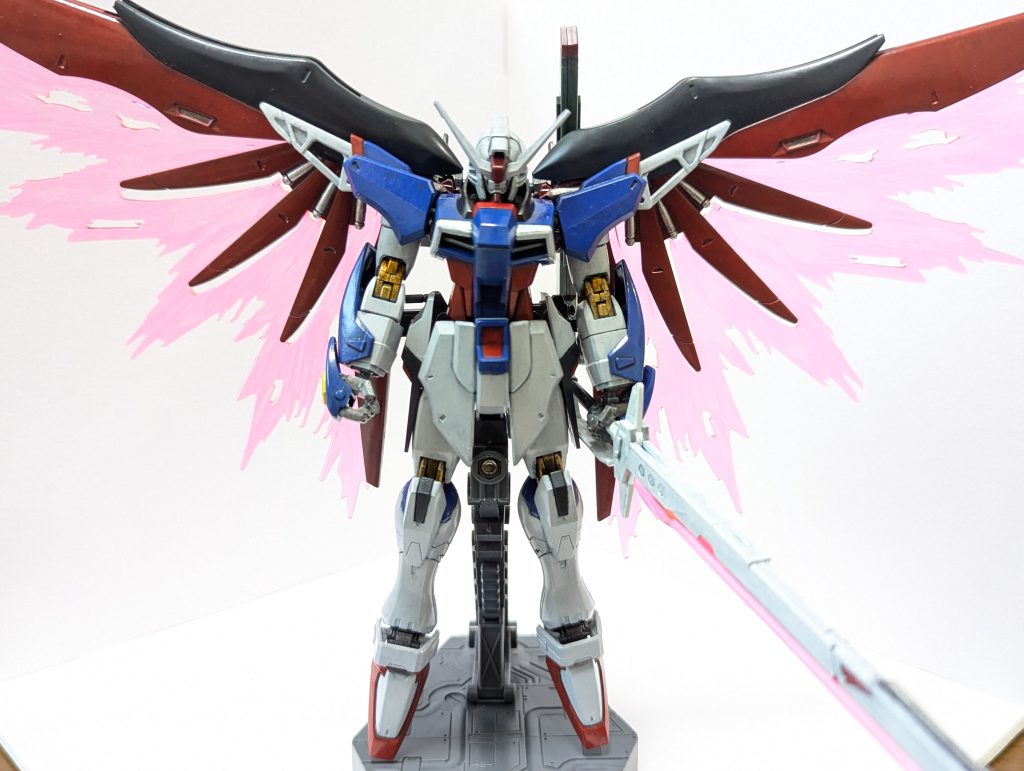 翼の色の置き方が結構うまくいったかなと思っていて、モヤモヤとした感じがいいアクセントになっているかなぁ…と。