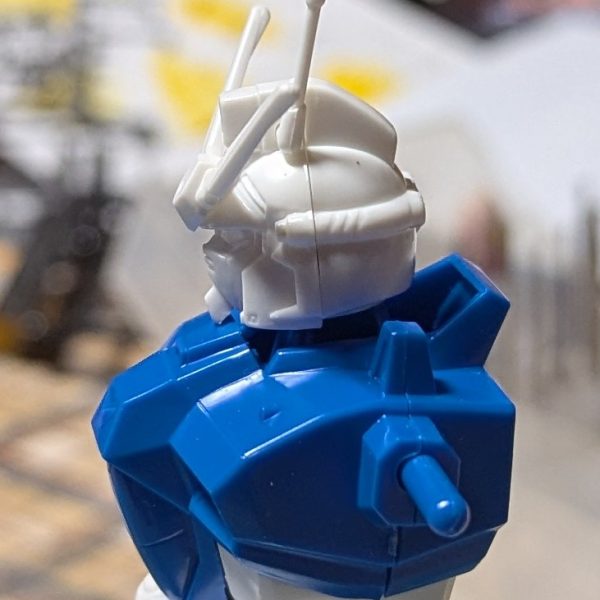 皆さんはじめましてあかねぞらと申します旧キットガンダムGP01ゼフィランサスの改修兼ねて製作していきたいと思います先ずは素組、改修箇所は顔、首位置、腰周りと脚の延長を予定しております進捗あれば随時投稿していきますのでよろしくお願いします😉（4枚目）