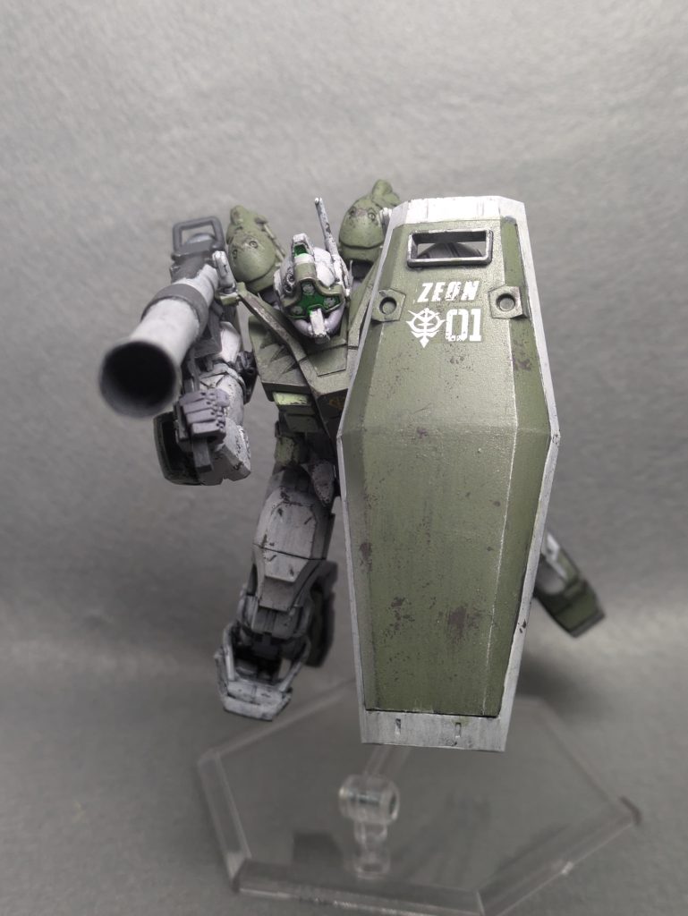 バズーカを構えて