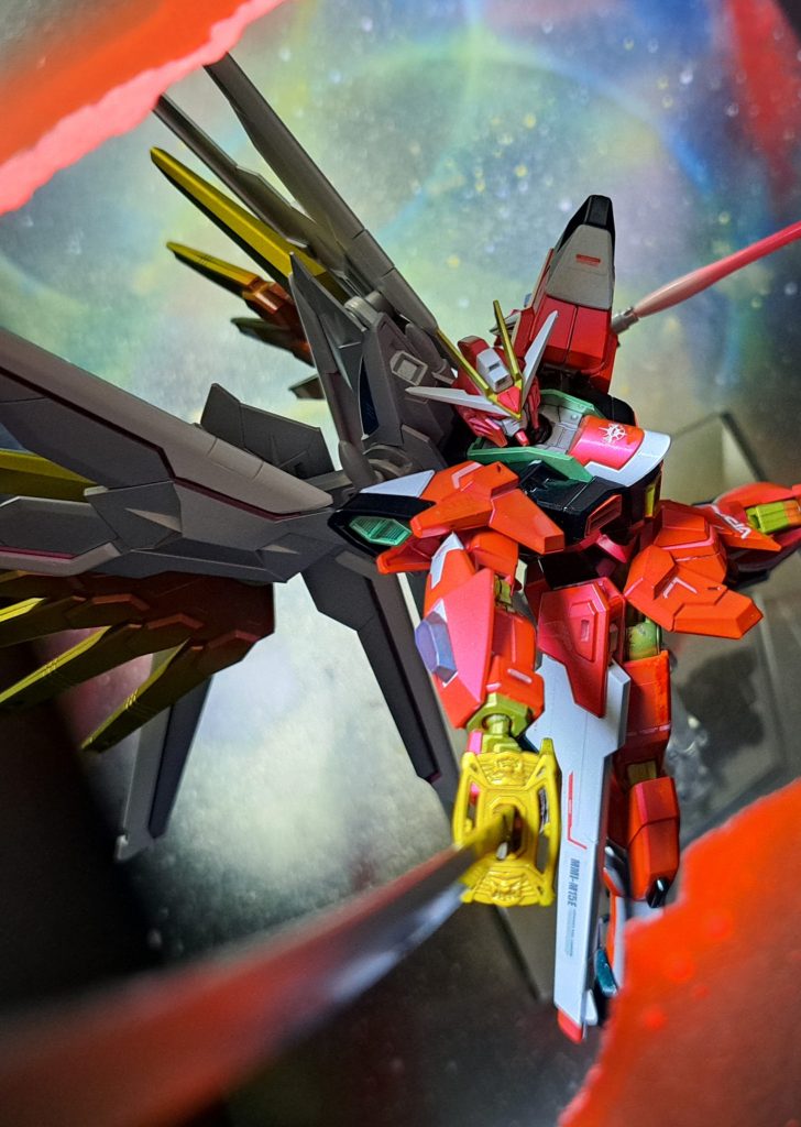 帰還「強さは力じゃない。生きる意志だ！」対艦刀がカルラのコックピットを貫いた。「話が…噛み合わない…だと…」瀕死の重傷を負ったオルフェは、機体共々爆炎に包まれた。 全てが終わった後、マイティ－ストライクフリーダムに乗ったまま地球に帰還したアスラン達はカガリと合流。通信側で互いが贈り合った『ハウメアの守り石』と『指輪』を見せ合い微笑んでいたが…アスランの隣に寄り添うメイリンを見て頬を少しひきつらせるカガリだった。完駄文を長々と申し訳有りませんでした！  