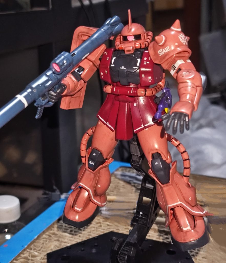 ザクバズーカを装備したシャアザク😊カッコいいです😊