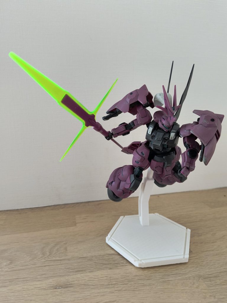 このポーズを取らせたかったがために買いました。