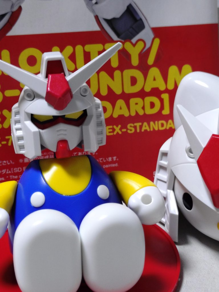 オマケ パーツ差し替えでキティちゃんのキグルミを着たガンダムも作成可能です（笑）