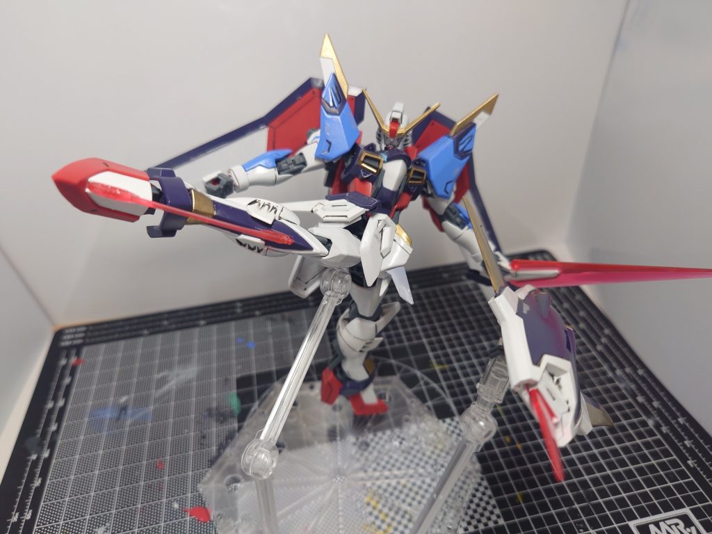 カルキトラ ビーム重斬脚F91(インフィニットジャスティス活用)でも思いましたが、エフェクト有りのキックはめちゃカッコいいですねー