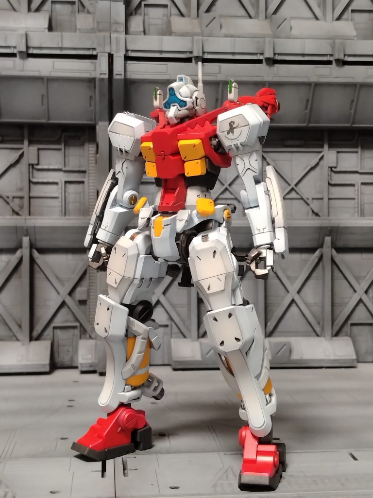 なんで左平手だけ付属なんだか(^o^;)右平手も付けなさいよ〜(・。・;ついでに、グー手首も頑なに付けないのが…残念(>ω<)