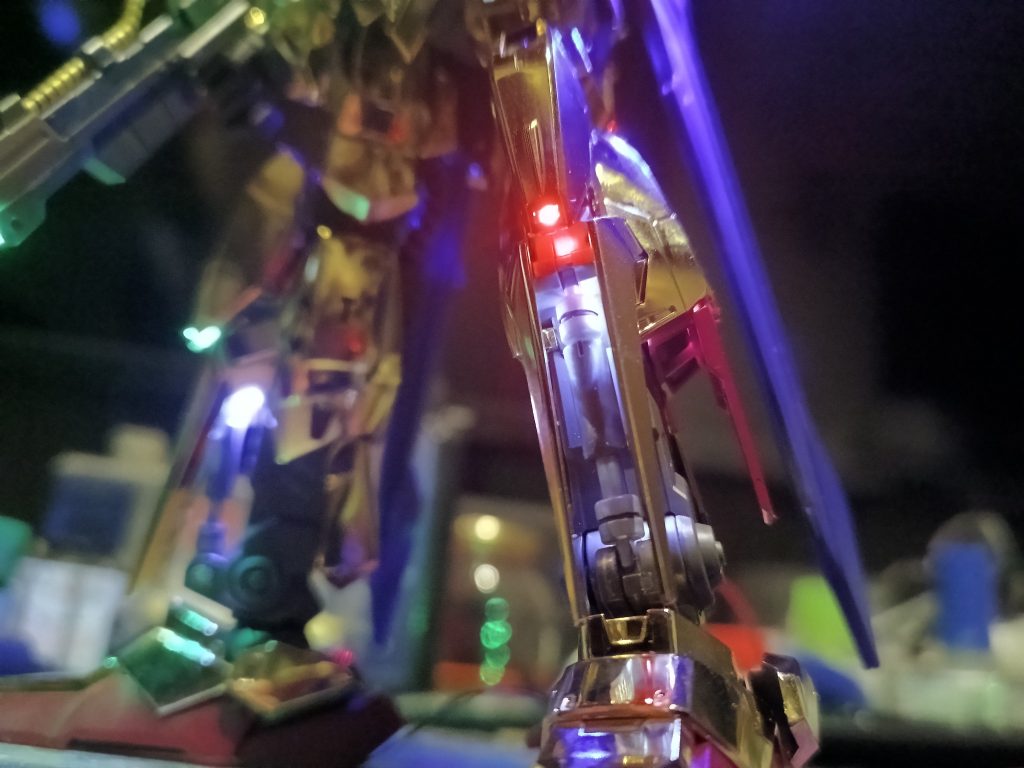 脛シリンダー裏にホワイトを入れてます👍なかなかイイ感じです😅👍