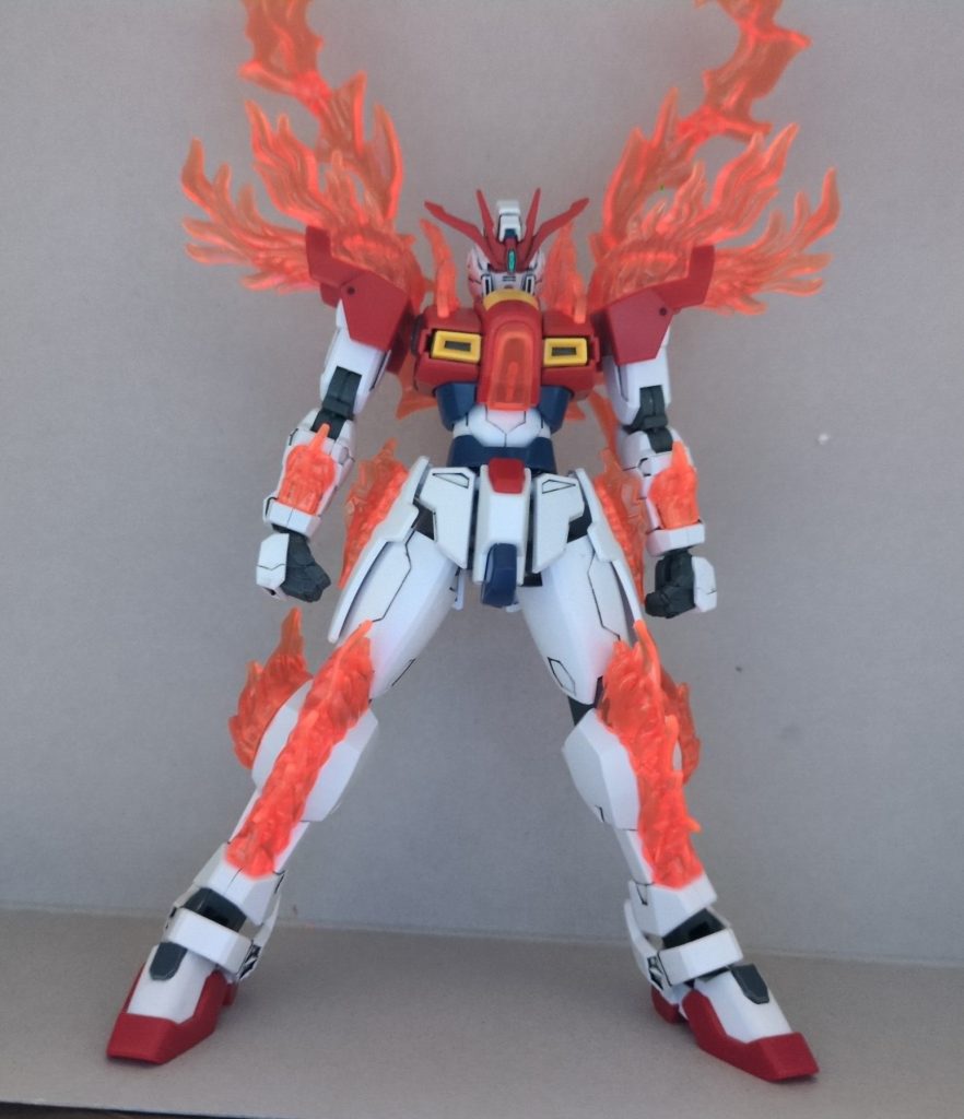 バーニングエフェクト装着🔥ビルドバーニングより差し替えるパーツが多いので、最初のうちは説明書と睨めっこしながら付け替えしました。アンテナのお陰か、よりバーニング感が増したようにも感じられます🔥🔥