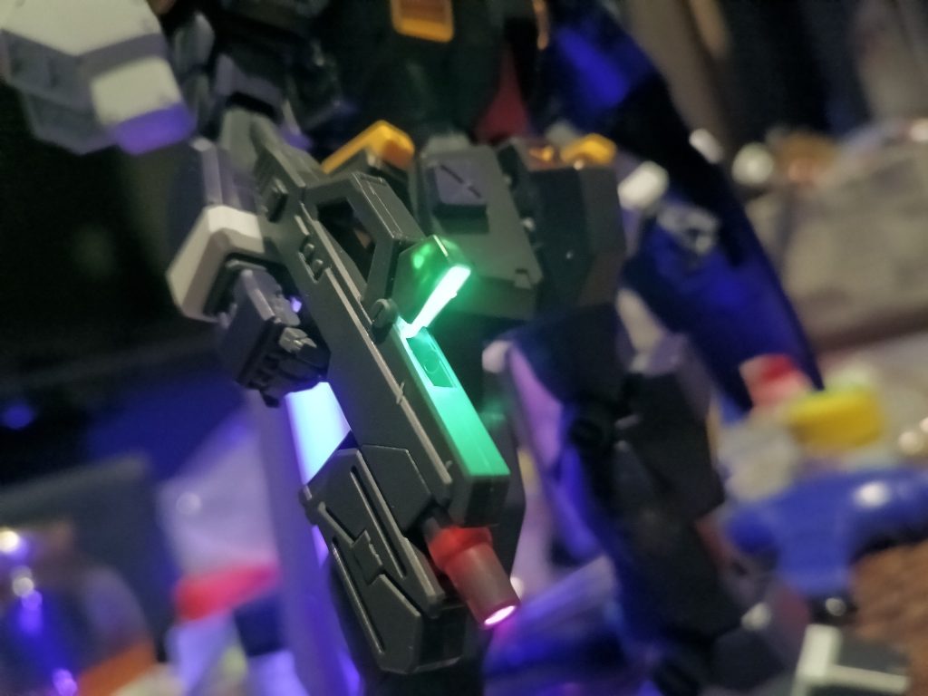 ビームライフル、光が透けまくってます😅💦💦