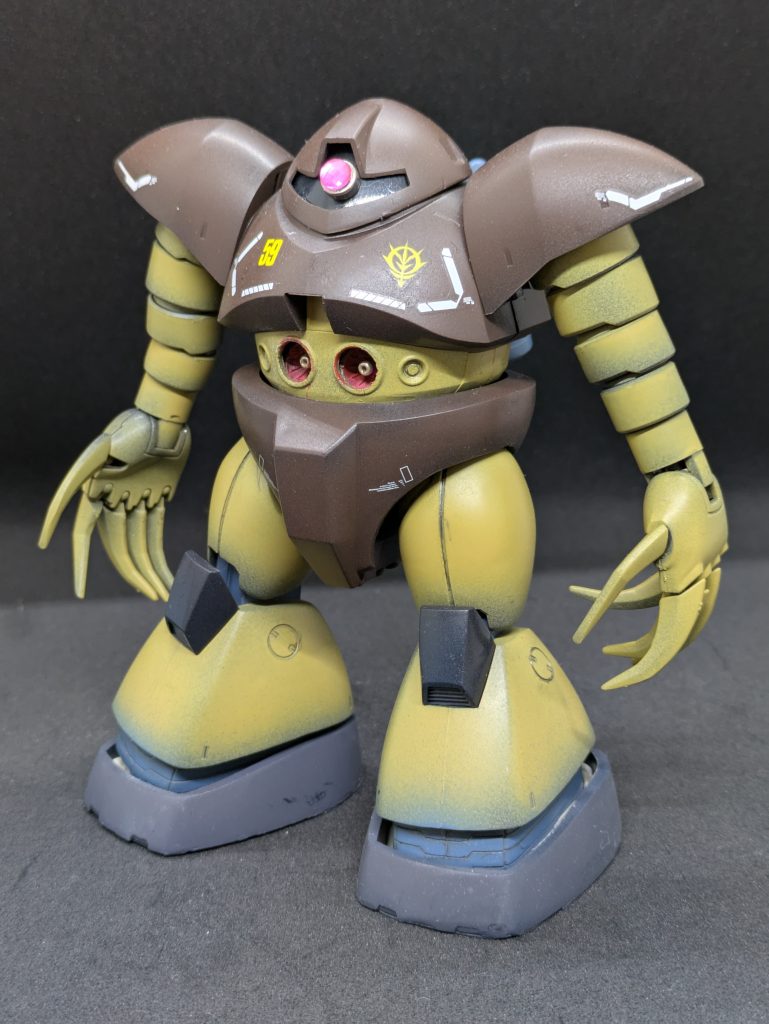 HGUCのシリーズNo.008。発売開始日は2000年3月と相当古いですが、当時の定価が1000円以内なのに十分な完成度。もっと腕が長い方がとか、前傾姿勢の方が良いとか個人の好みはあるかと思いますが、私は満足です。