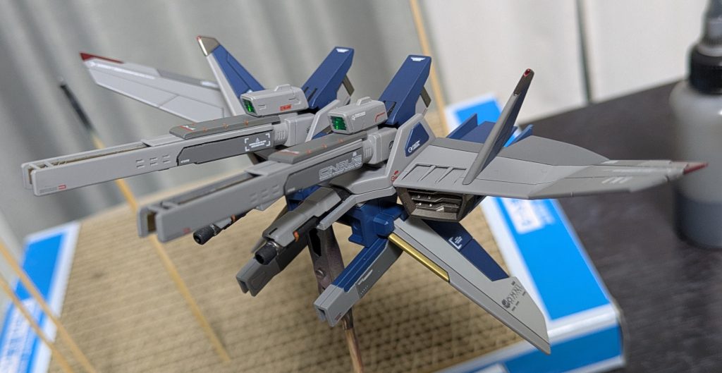 バックパックアピールポイントは前述しましたが、砲身のデザインには時間がかかりました。初のスクラッチ制作で最初はワクワクしてましたが、途中から考えるのが面倒になり、終盤はぶった切ってしまった砲身を無難な形に戻すことに躍起になっていました。ちょっとスクラッチは暫く遠慮しようと思います。