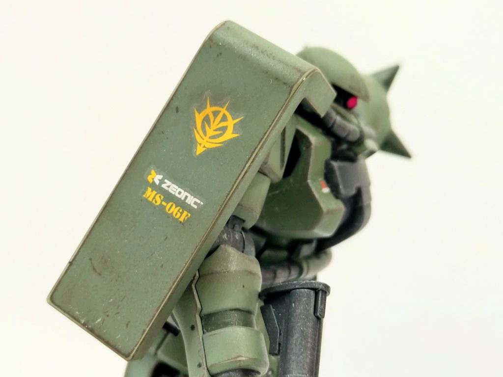 ブンドドの舞台の事を考えたらもっと砂汚しをやっておけば良かったか…　後でやろう(笑)。  で、暫くガンプラ触らずに何をしていたかと言うと…