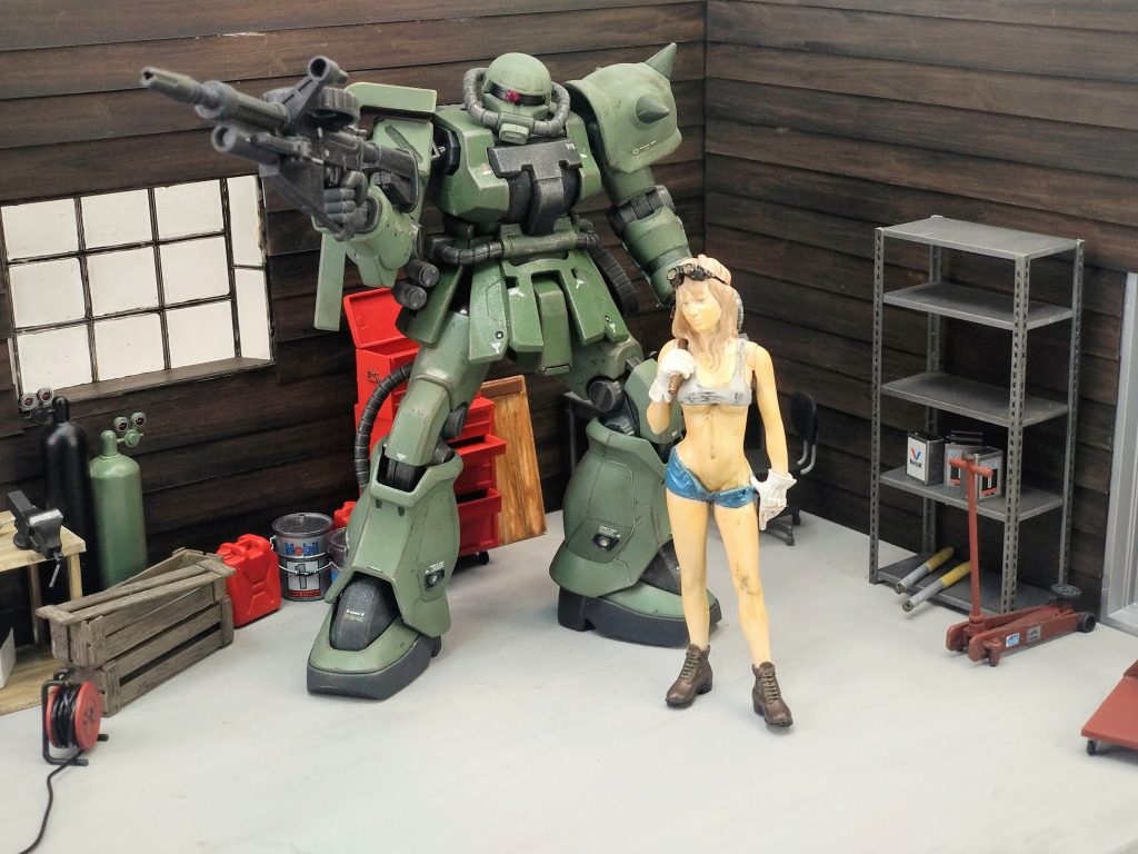 肌塗り修行と言っても、エアブラシを使わず、缶スプレーからの筆塗りなので私の腕では大したクオリティは出せません。アクリル筆塗りむっずぃわ… 