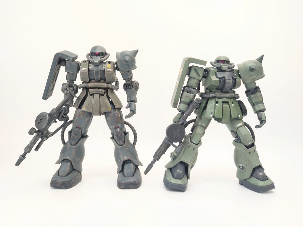 〜追記〜コメントを頂いたのでORIGINザクと並べてみました。 ……前言撤回…確かに105のF2ザク、プロポーション良いねw立ち姿はF2に軍配。ただ、首や肩(シールドの可動軸が１つ多い)の可動域はORIGINかと。