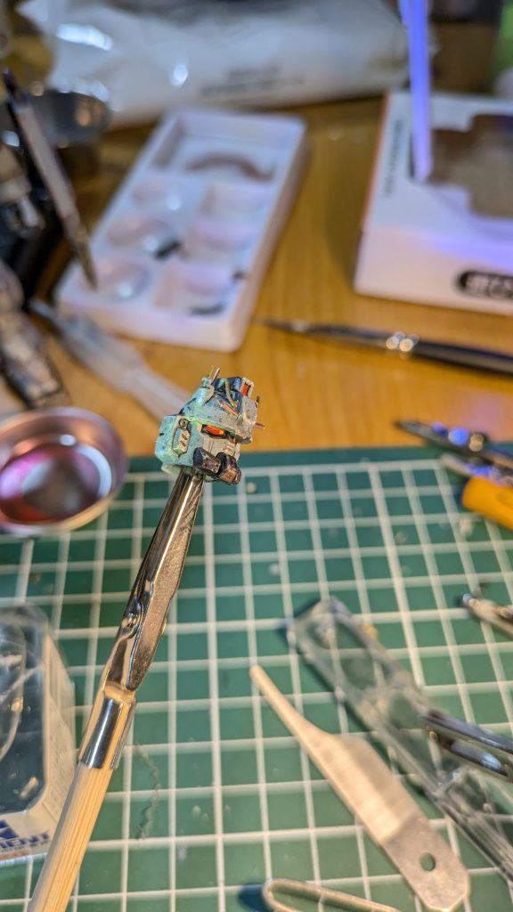 真鍮棒で短いアンテナを4本増設。