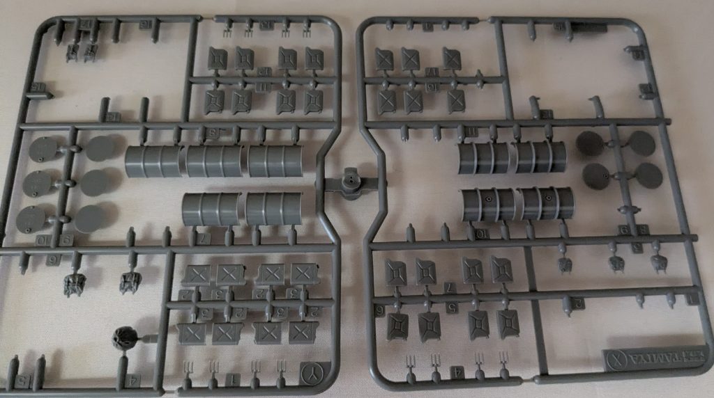 ジェリカンセット…まだこんなにある……。