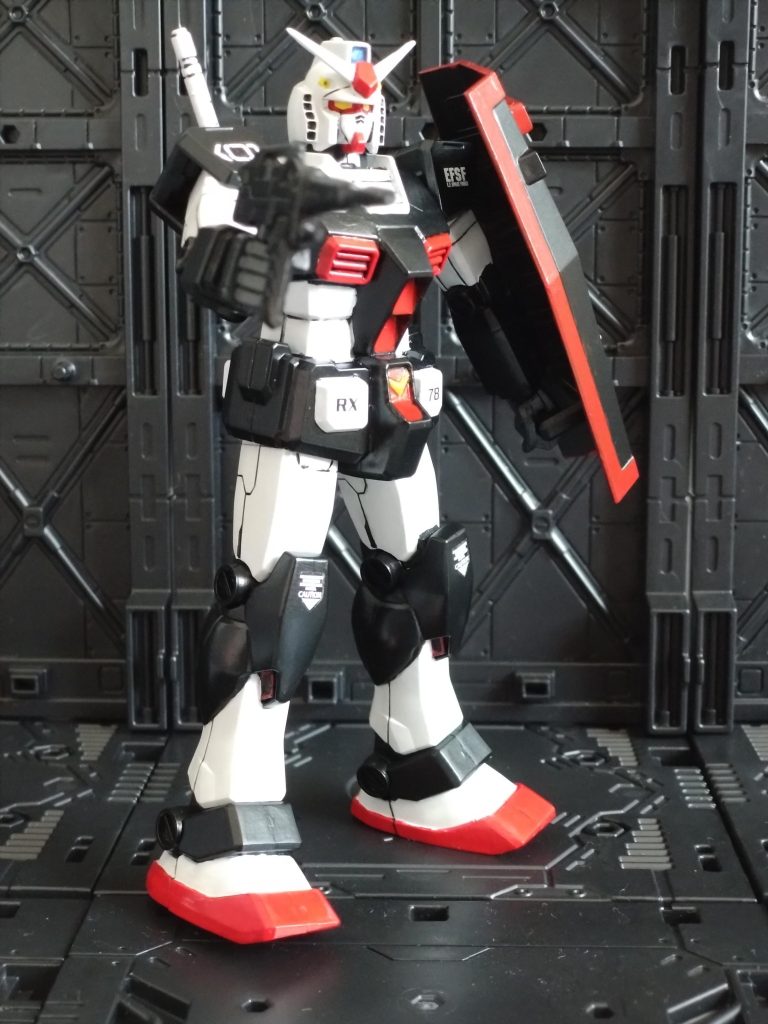 あとはバズーカを調達しなくては。この子バズーカ持てるかな?構造的に。。