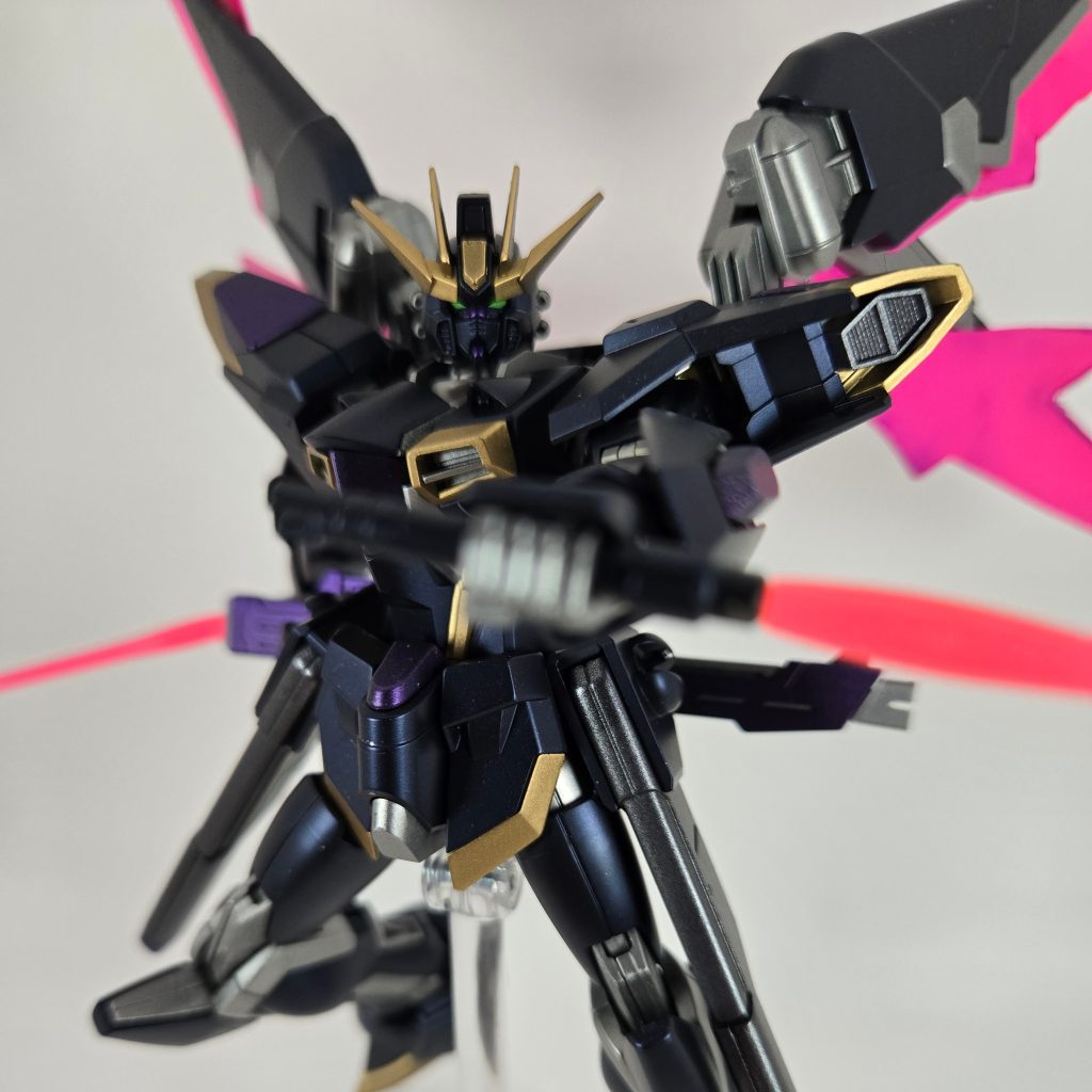 フリーダムでお馴染みの逆手持ちで