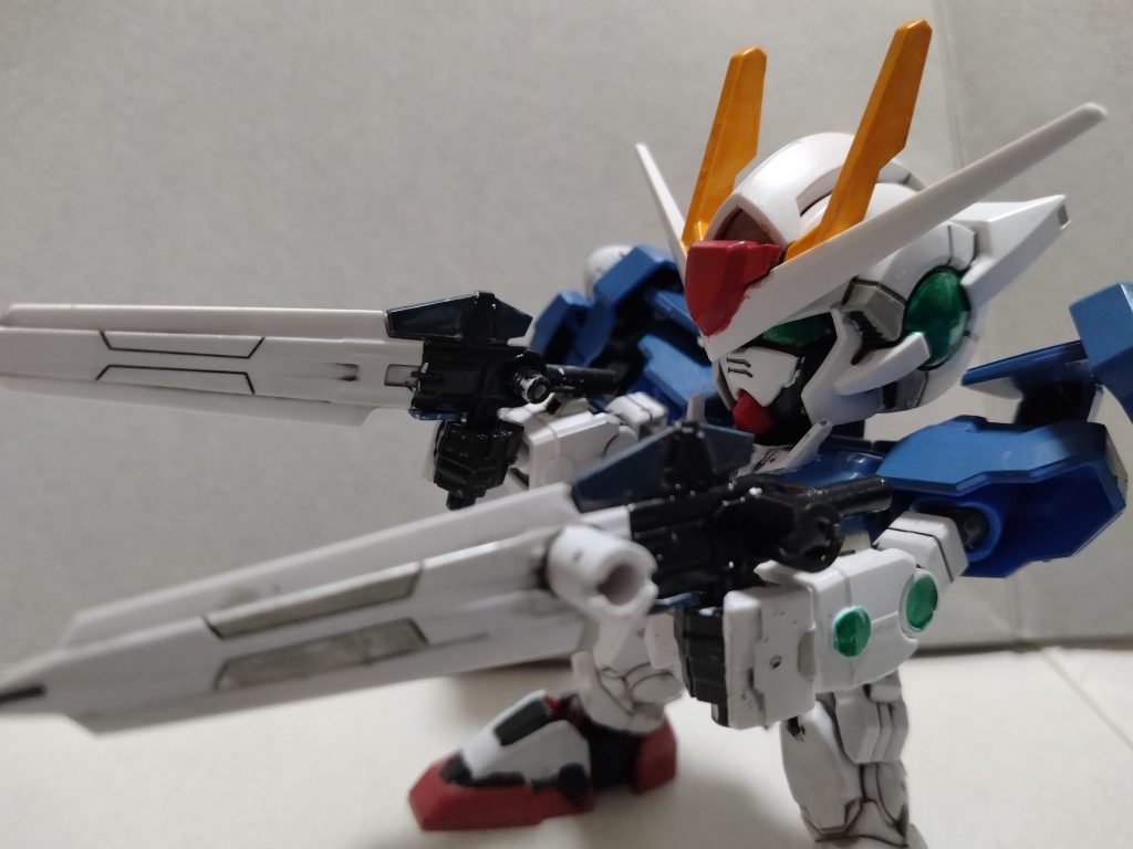 やっぱりSDEXは造形が最高ですね~特に今回の00ガンダムは顔が、なんて言うんでしょうか...パキッとしてる?感じでめちゃくちゃかっこよかったです。