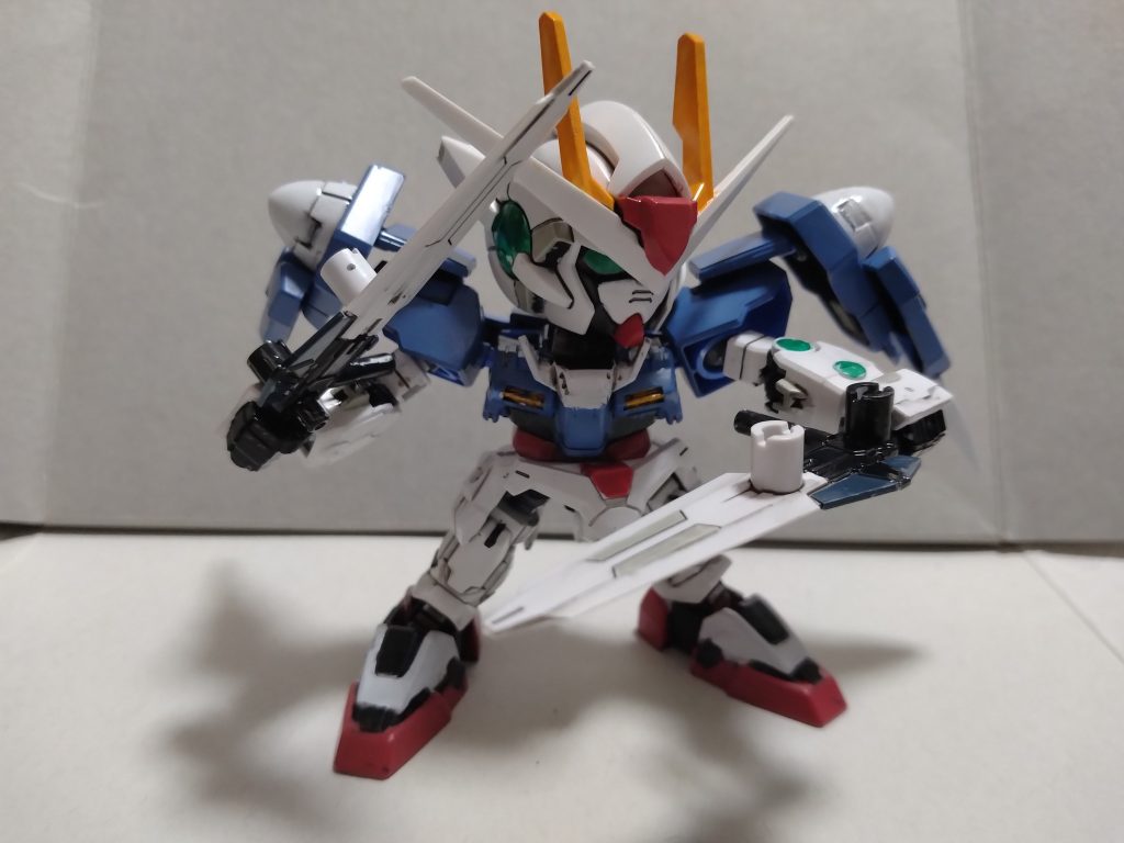 実はROBOT魂のフェニックスガンダムを買ったので、もう所持金が...って感じだったんですが、塗料はまだまだ残ってるし、SDEXは売れ残ってるし...暫くはSDEXにハマりそうです...