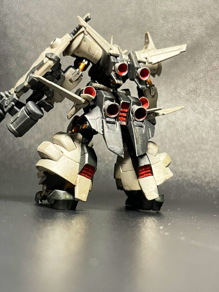 バーニア内部は赤色にしてみました 