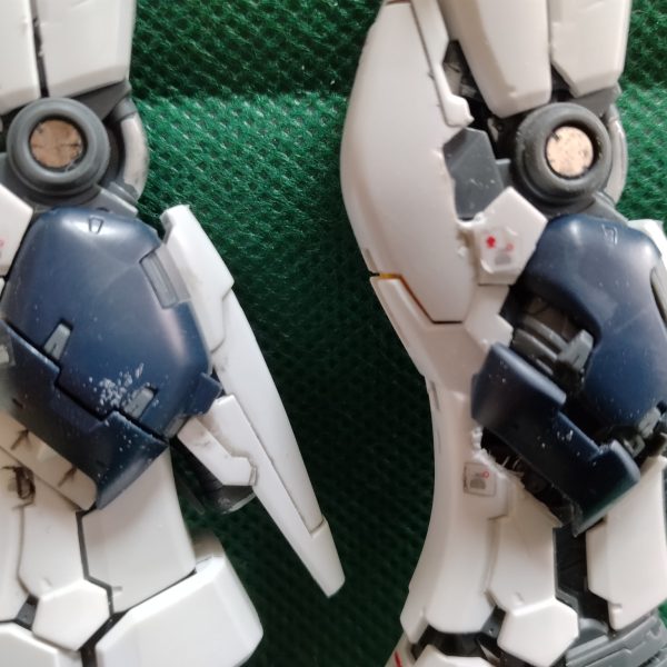 どうやら先週の水曜からGBWCのエントリーが始まっていたそうで...ずっと参加したかったこの大会、νガンダムで参戦します!今は足の改造中です。色々な場所をフレームが見えるよう改造しています。この作業をもう片脚分やるのか...（2枚目）