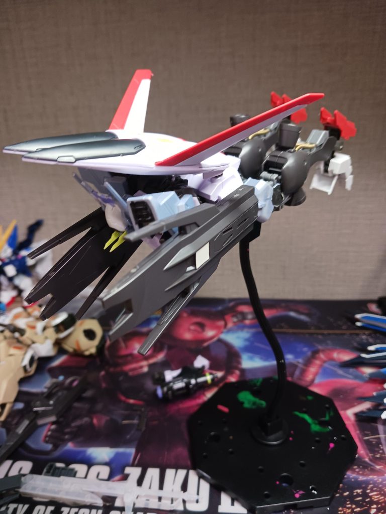 サイドスカートの位置を変えれば完成ですこれにより、移動が素早くできるようになった。これで終わります。最後まで見てくれてありがとう!フォローお待ちしてます!