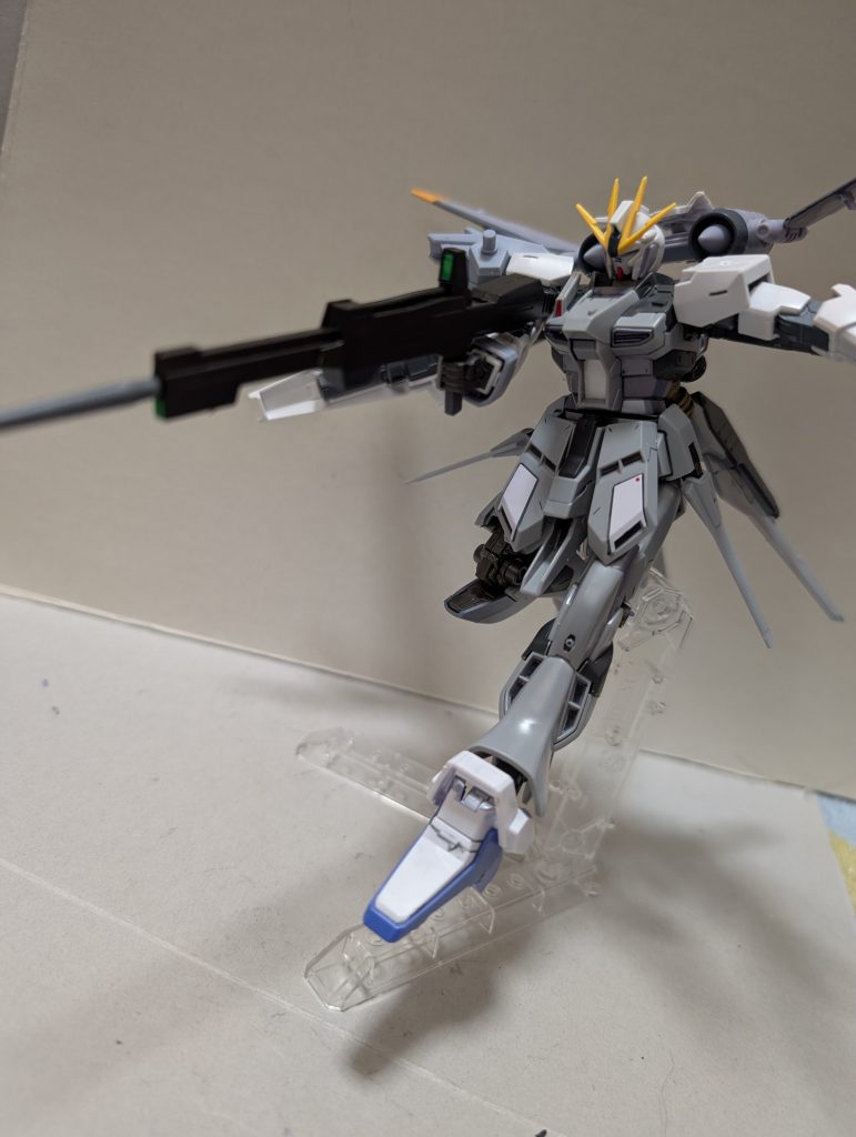 後退しながら射撃！